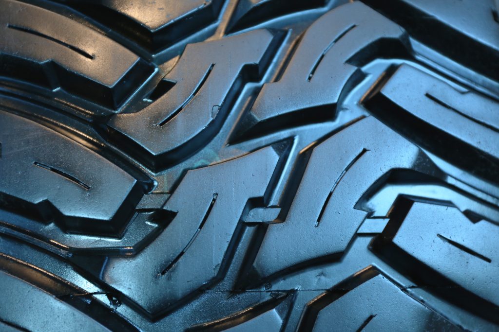 Choosing the Best SUV Tires That Won't Break the Bank - Auto-Facts.org